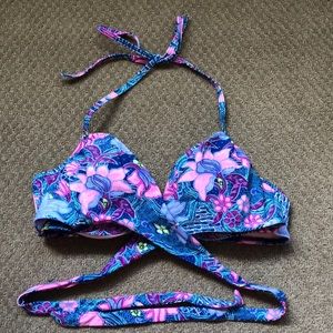 Victoria’s Secret Wrap Style Bikini Top 👙